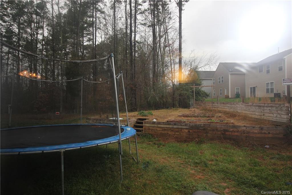 1037 Mearn Road Charlotte, NC 28216 - Photo 12 of 13