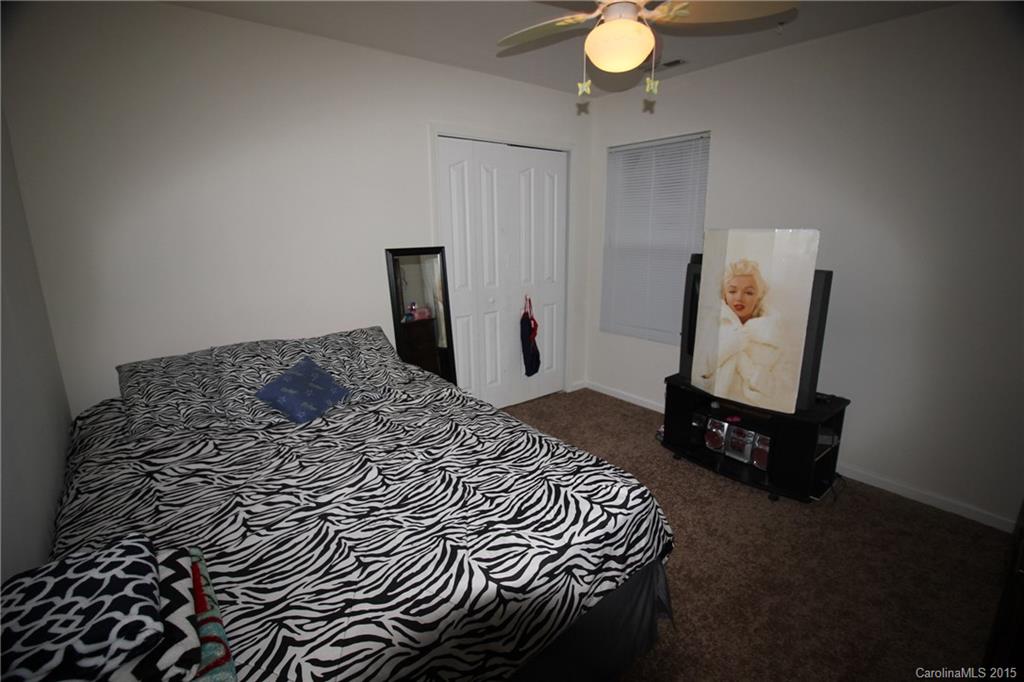 1037 Mearn Road Charlotte, NC 28216 - Photo 13 of 13