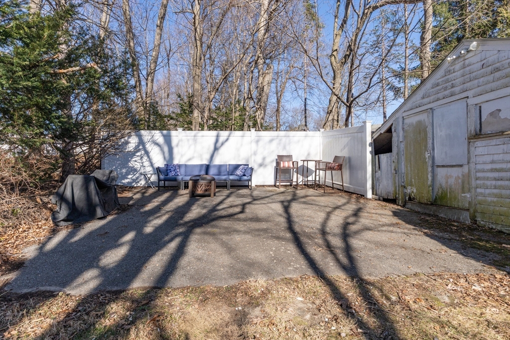 186 Doyle Road Holden, MA 01520 - Photo 28 of 29 Gallery Image 28
