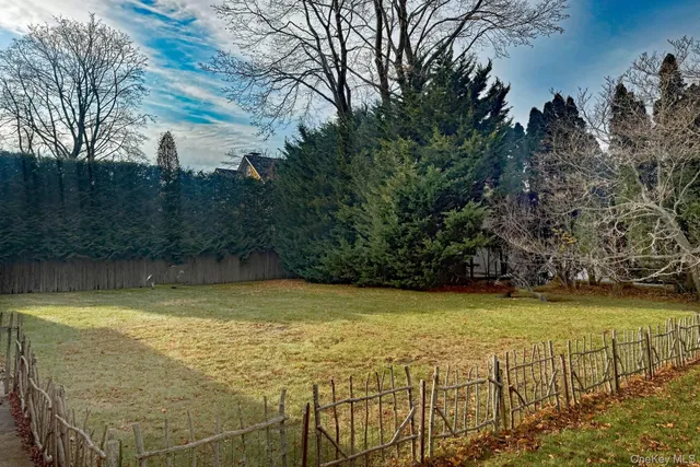a view of a swimming pool and lake view