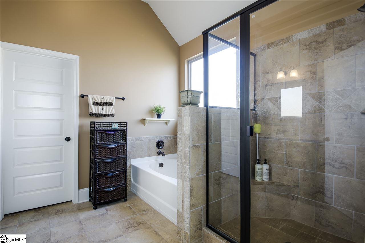 321 Stoneleigh Road Simpsonville, SC 29681 - Photo 14 of 27 Gallery Image 14