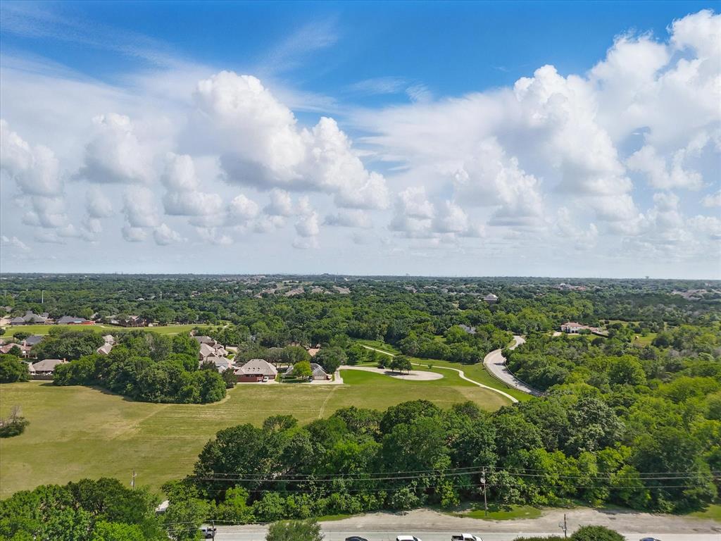 699 West Wintergreen Road DeSoto, TX 75115 - Photo 21 of 29 a view of a city