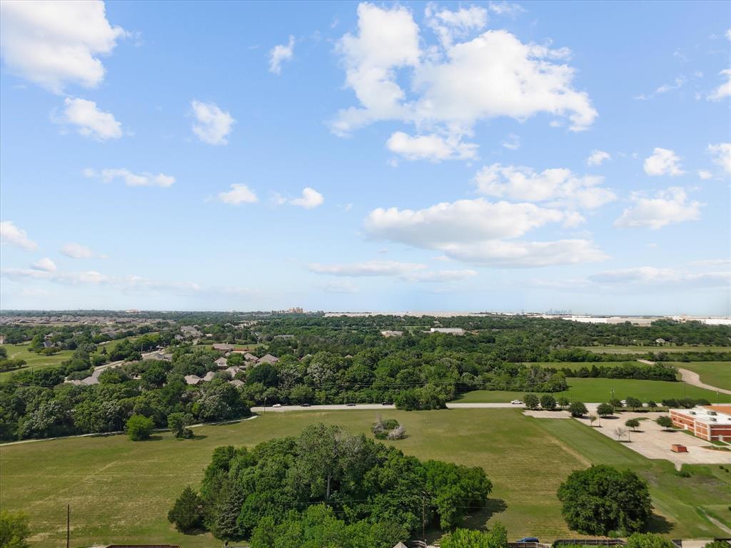 699 West Wintergreen Road DeSoto, TX 75115 - Photo 26 of 29 a view of a city with green space