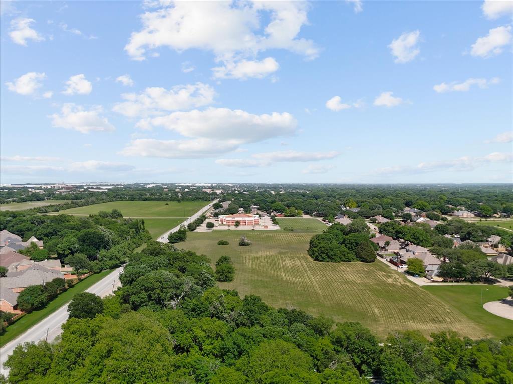 699 West Wintergreen Road DeSoto, TX 75115 - Photo 27 of 29 a view of a city