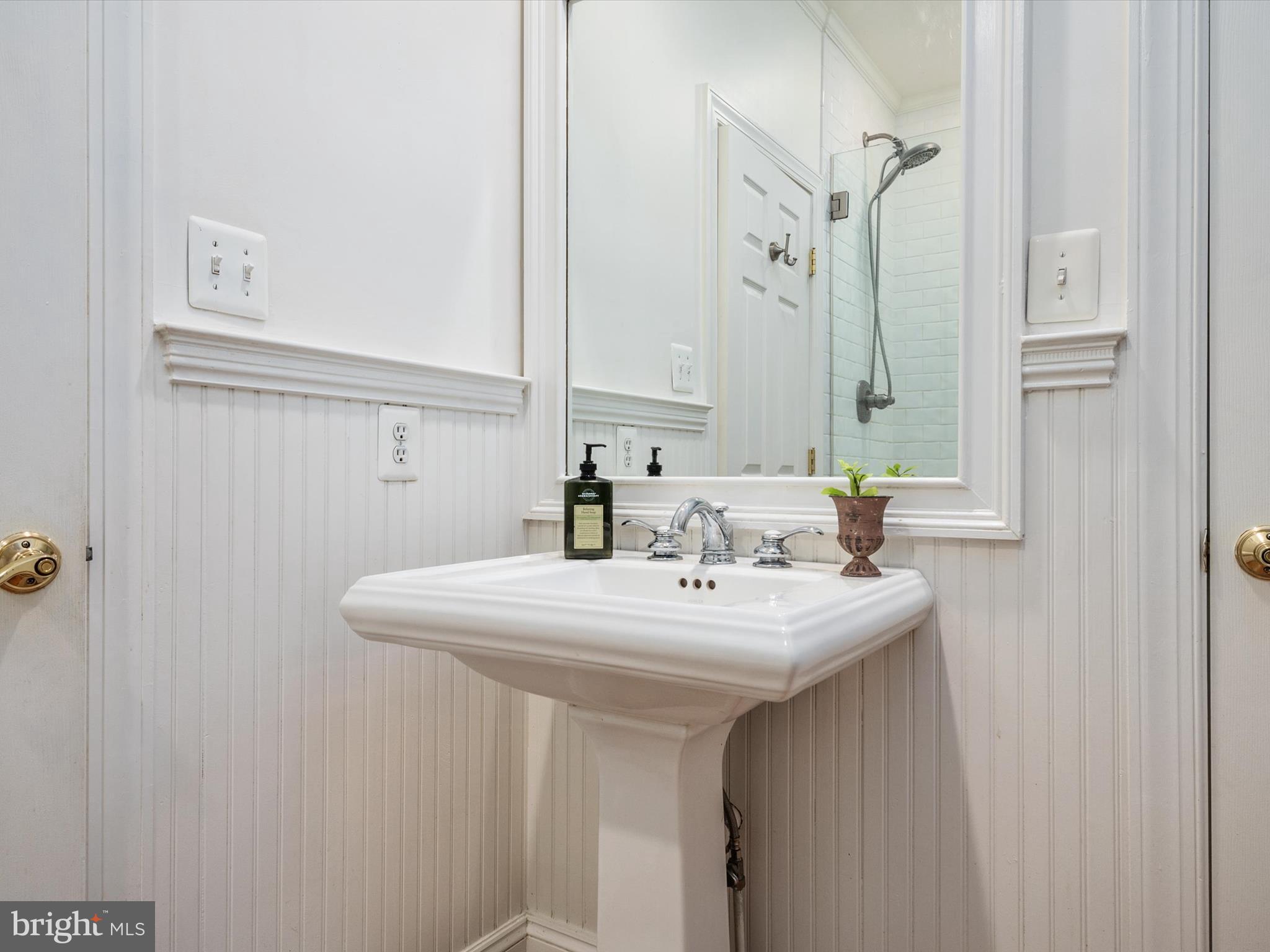 3528 Old Trail Road Edgewater, MD 21037 - Photo 35 of 90 Full Bathroom Downstairs