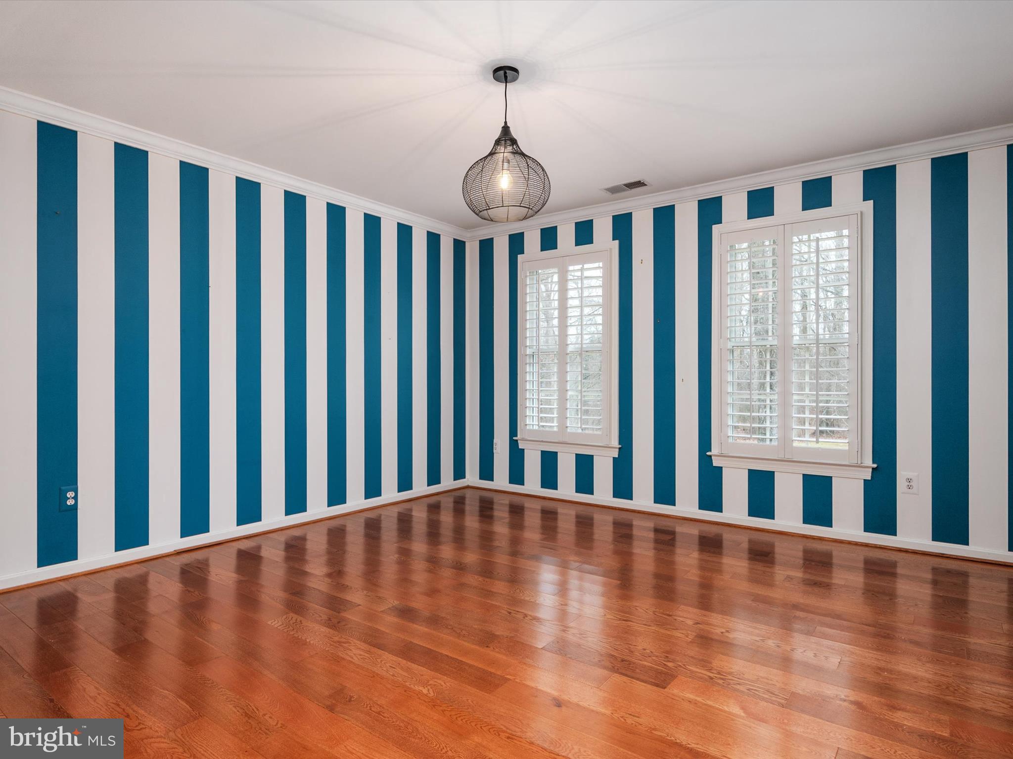 3528 Old Trail Road Edgewater, MD 21037 - Photo 57 of 90 3rd bedroom with beautiful wall coverings