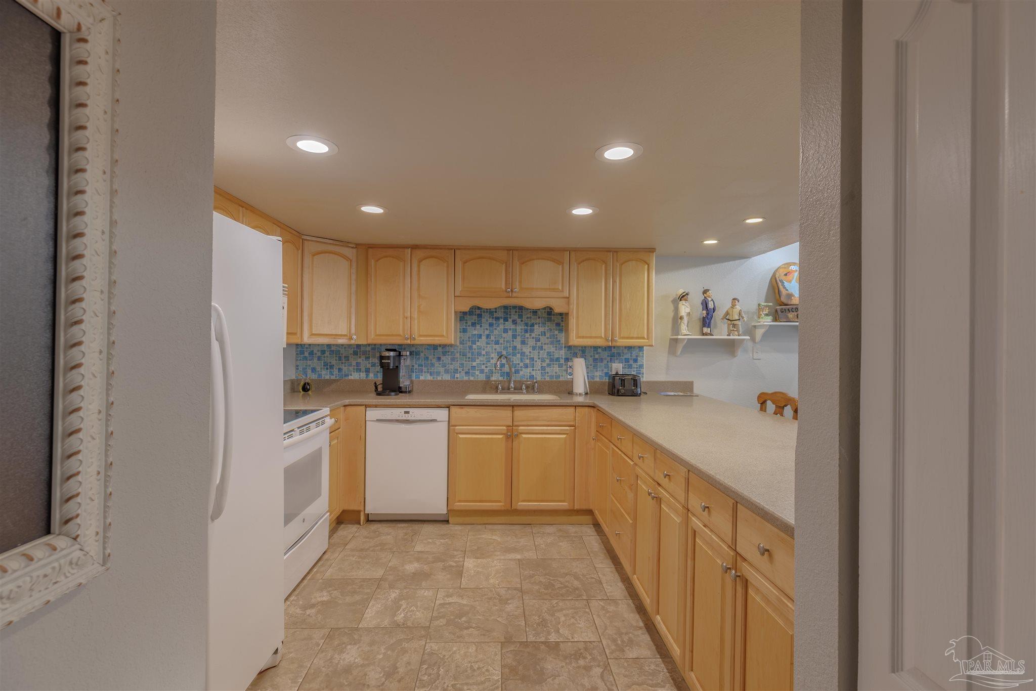 1111 Fort Pickens Road, Unit 524 Pensacola Beach, FL 32561 - Photo 12 of 36