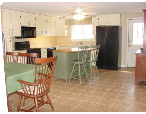 93 Town Farm Road Westminster, MA 01473 - Photo 6 of 19 Gallery Image 6