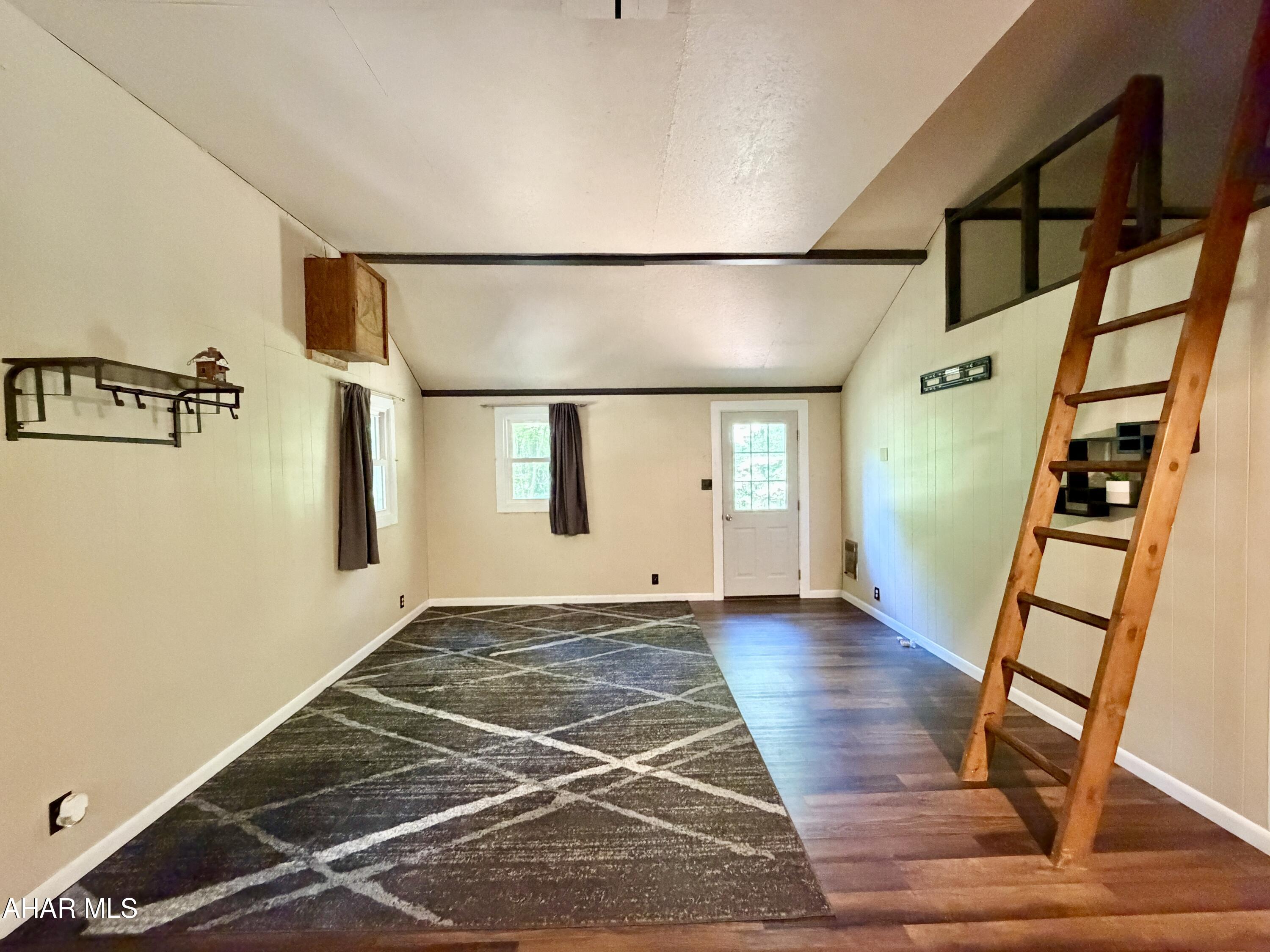 317 Mountainside Road Breezewood, PA 15533 - Photo 20 of 31