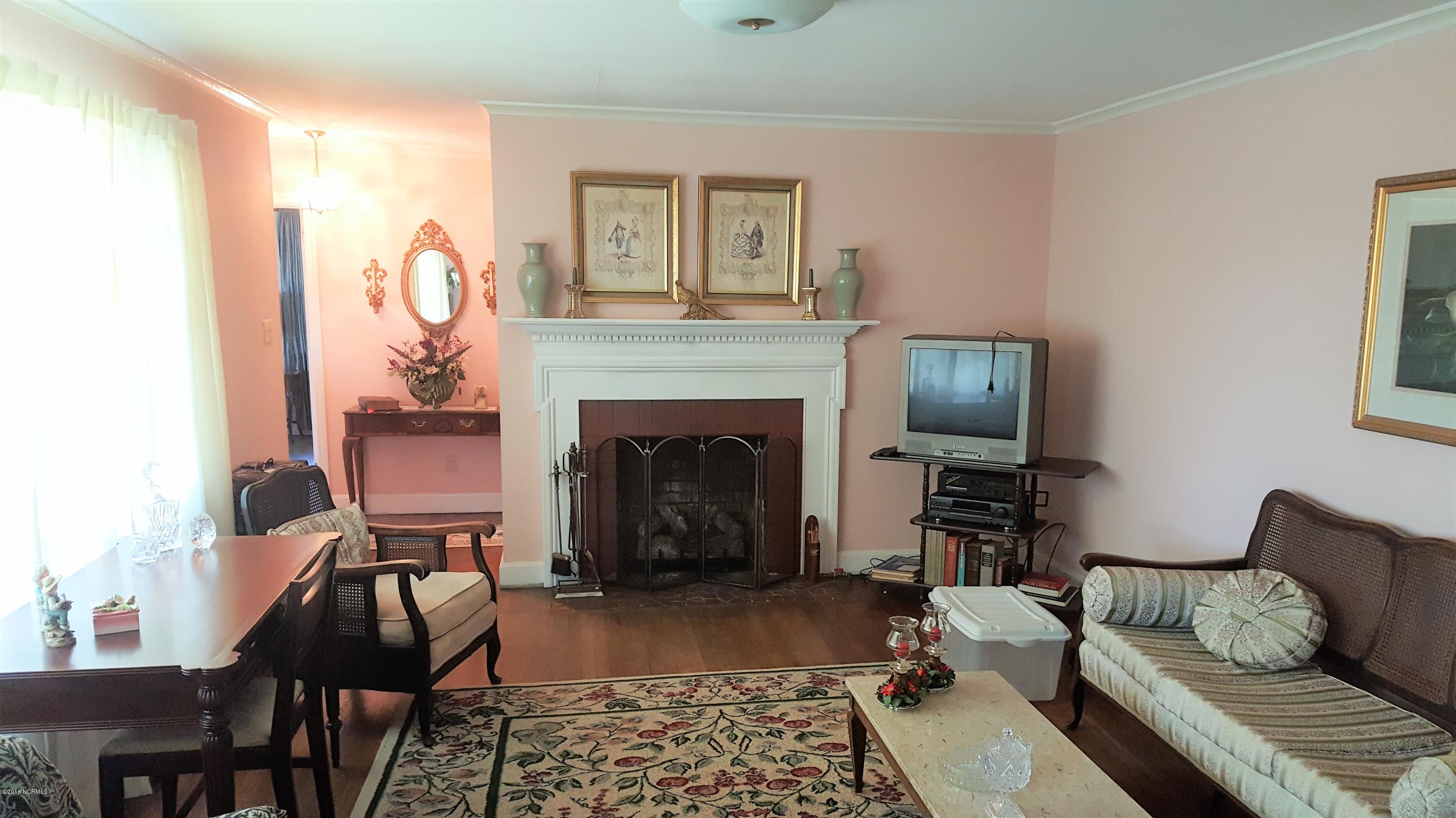 67 3rd Street Bolton, NC 28423 - Photo 2 of 34 1