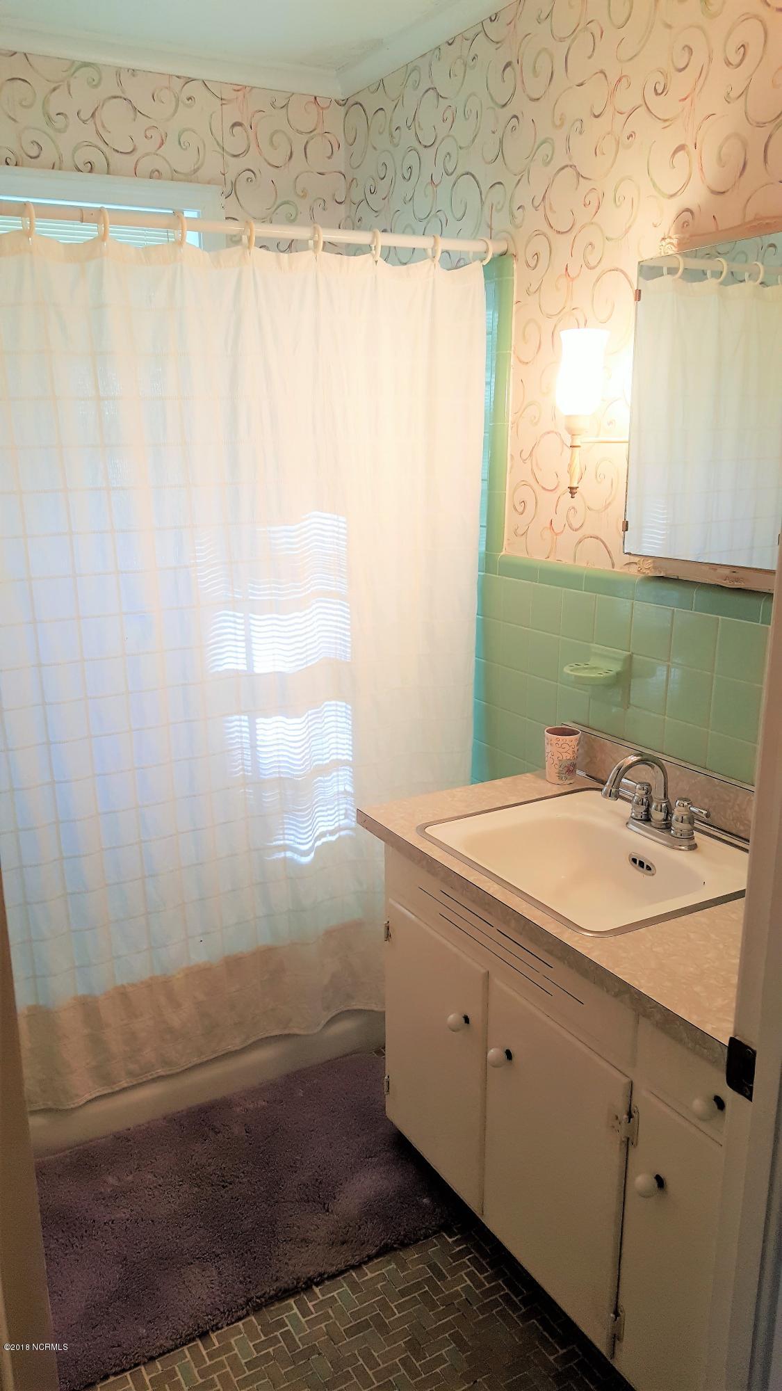 67 3rd Street Bolton, NC 28423 - Photo 25 of 34 24