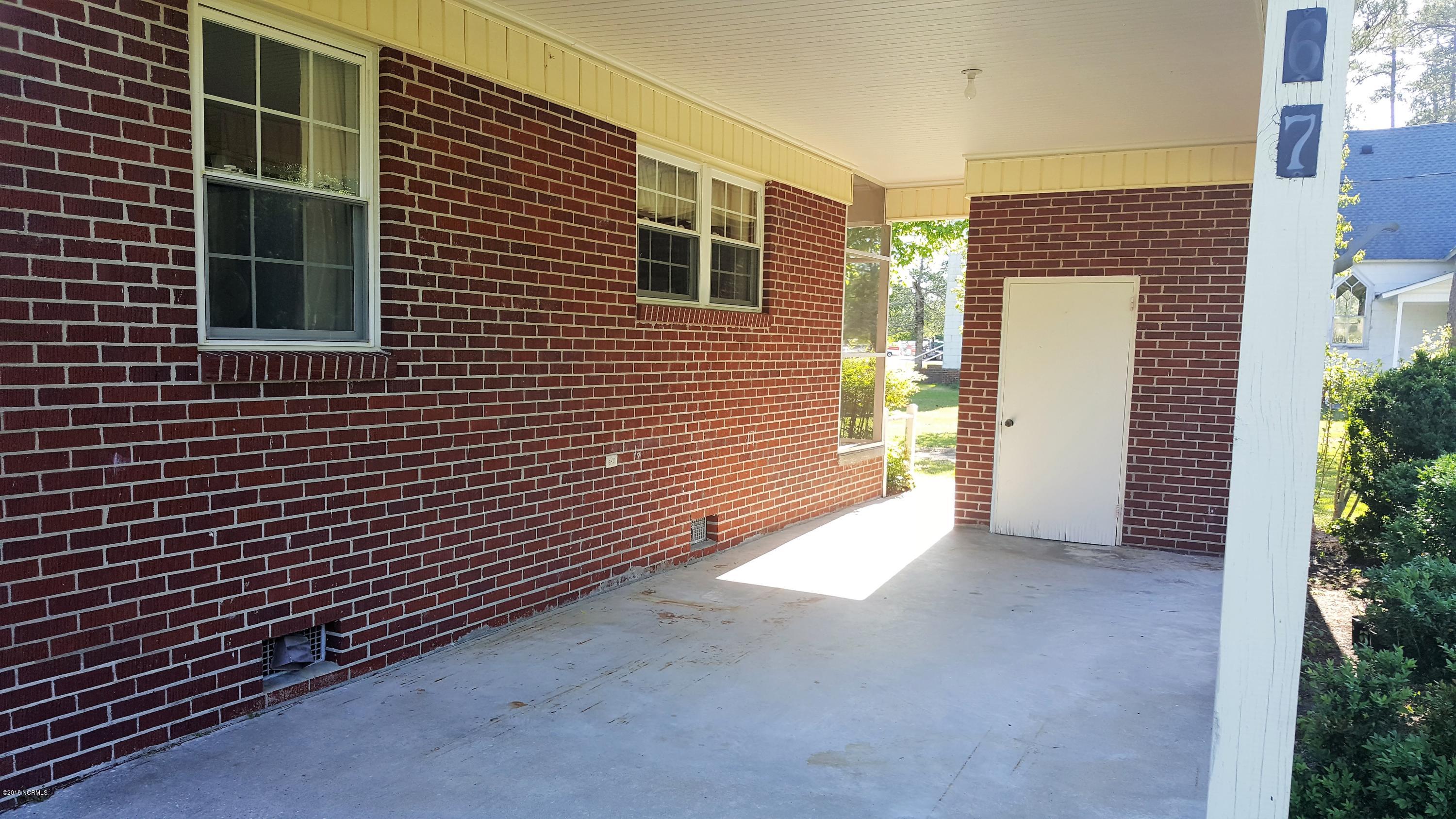 67 3rd Street Bolton, NC 28423 - Photo 30 of 34 29