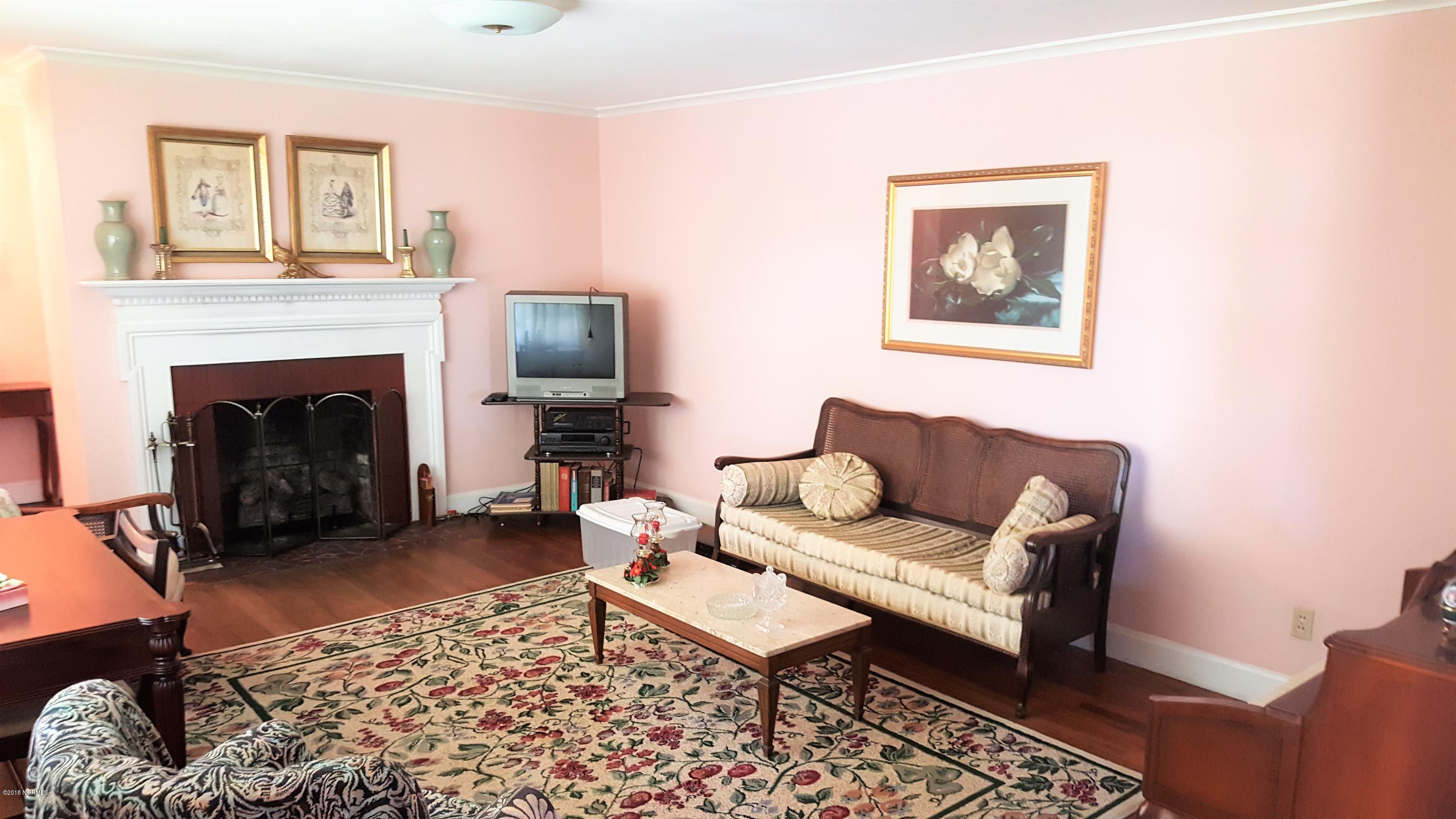 67 3rd Street Bolton, NC 28423 - Photo 3 of 34 2