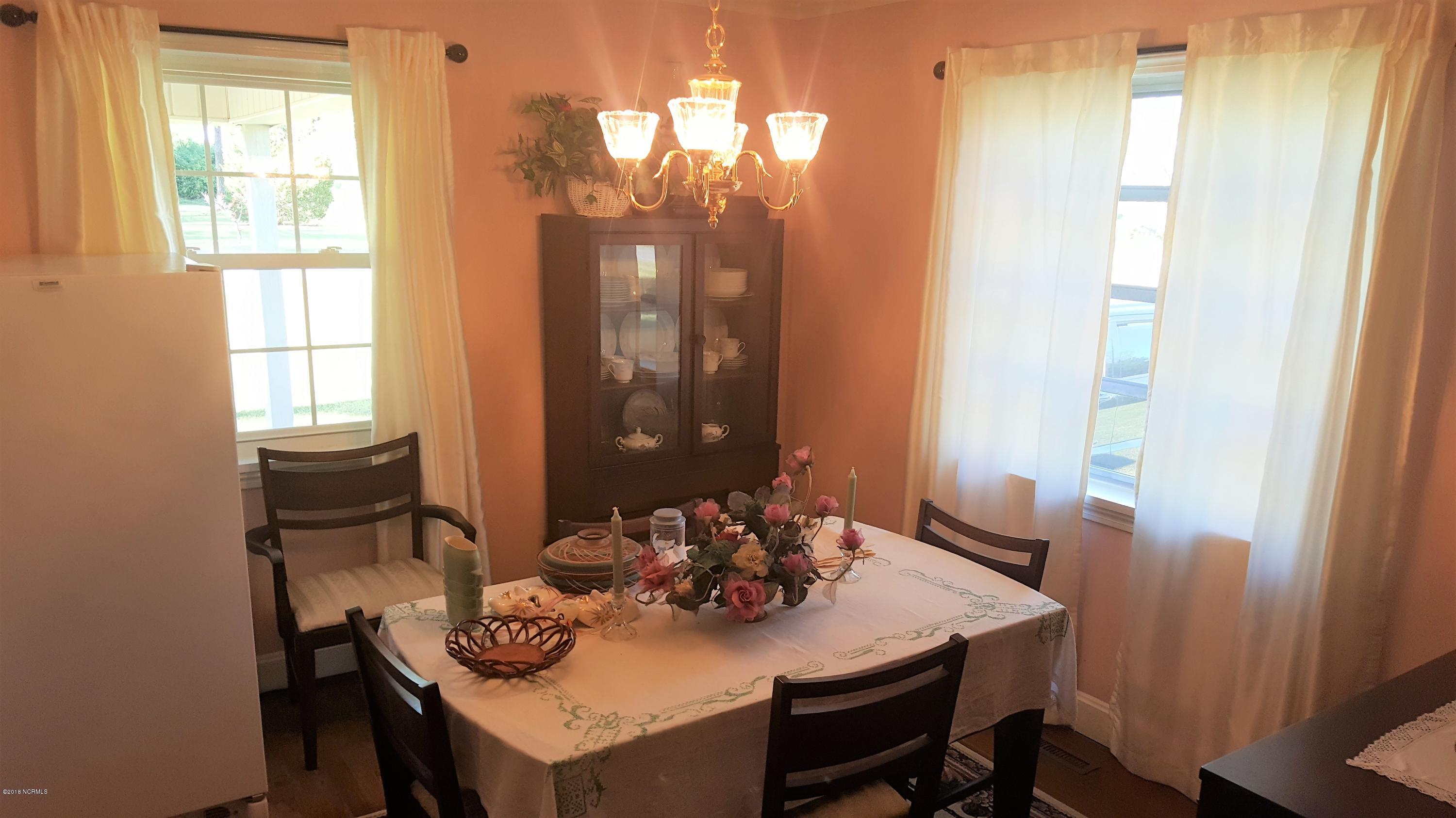 67 3rd Street Bolton, NC 28423 - Photo 6 of 34 5