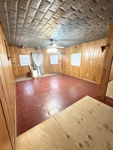 $100,000 | 313 6th Street, Kinder, LA 70648