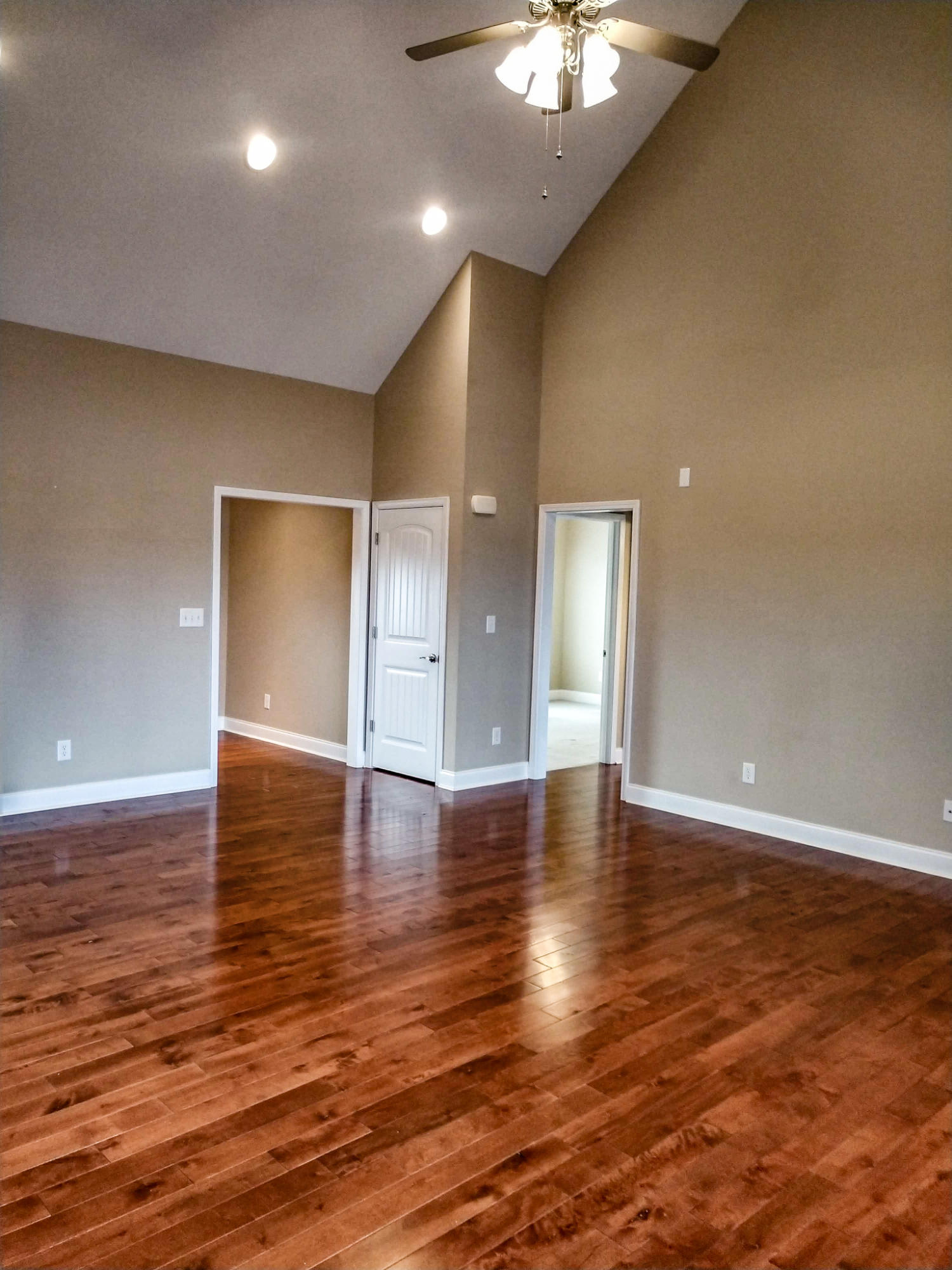 592 Sand Ridge Circle Jonesborough, TN 37659 - Photo 15 of 39 Living room towards bedrooms