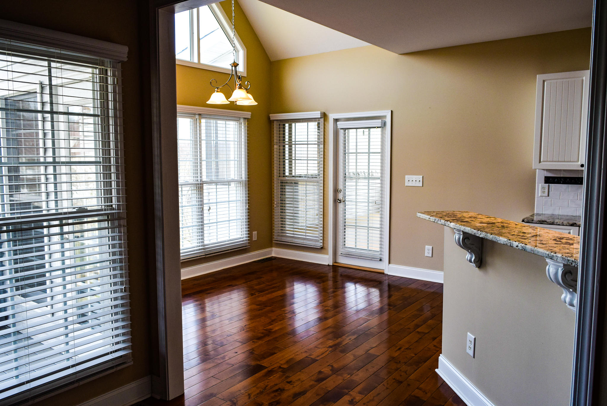 592 Sand Ridge Circle Jonesborough, TN 37659 - Photo 17 of 39 Eat-in kitchen. View from living room