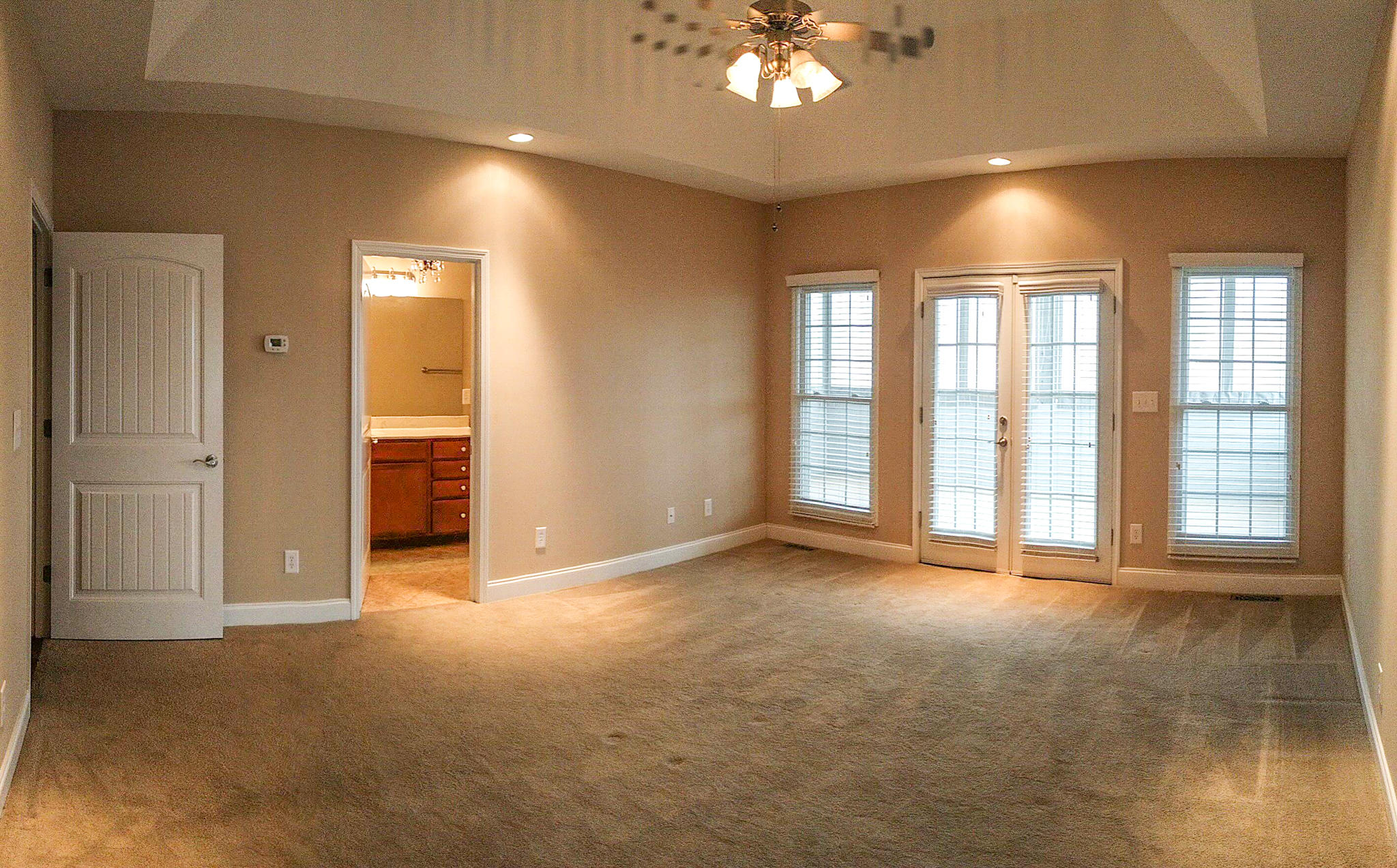 592 Sand Ridge Circle Jonesborough, TN 37659 - Photo 25 of 39 Master bedroom