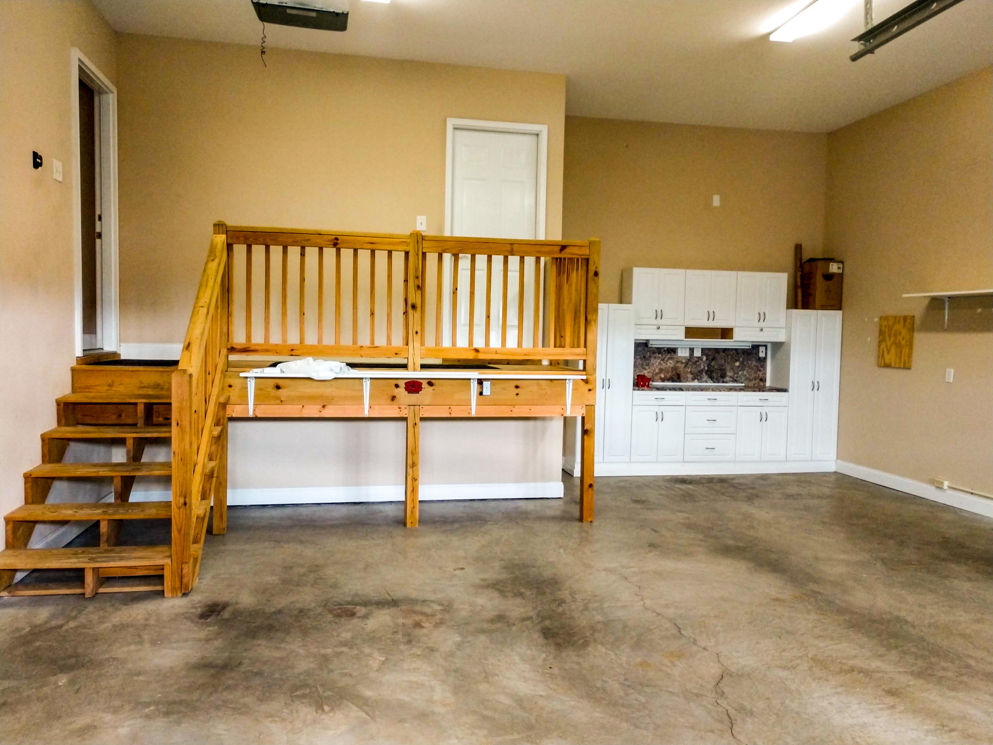 592 Sand Ridge Circle Jonesborough, TN 37659 - Photo 37 of 39 Garage with built in work area