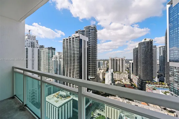 $3,300 | 951 Brickell Avenue, Unit 3603, Miami, FL 33131