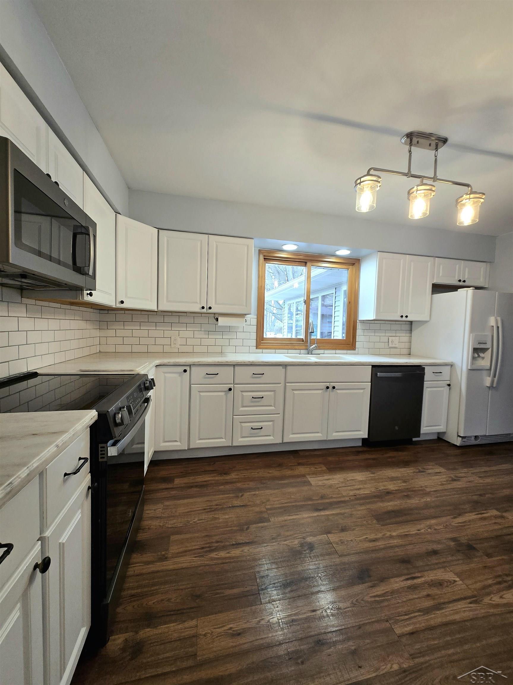 2055 South Farley Road Munger, MI 48747 - Photo 3 of 40