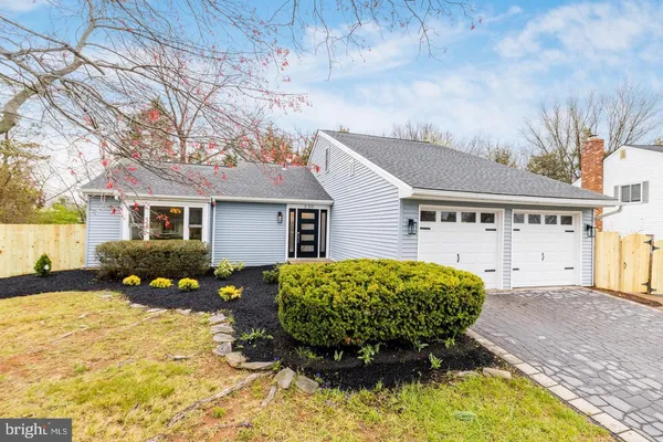 $814,900 | 230 East Juniper Avenue, Sterling, VA 20164