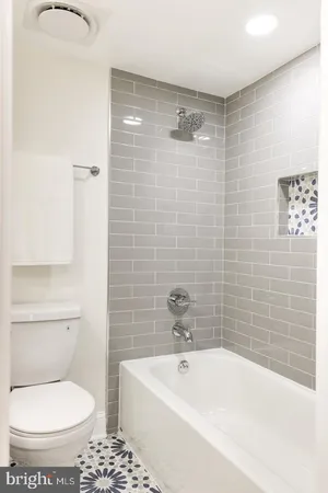 $814,900 | 230 East Juniper Avenue, Sterling, VA 20164