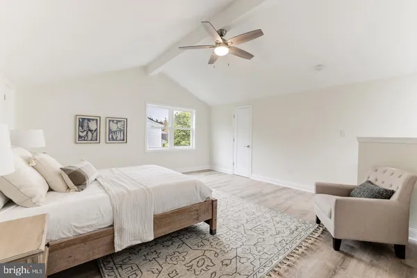 $814,900 | 230 East Juniper Avenue, Sterling, VA 20164