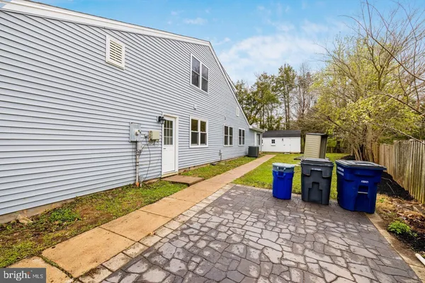 $814,900 | 230 East Juniper Avenue, Sterling, VA 20164