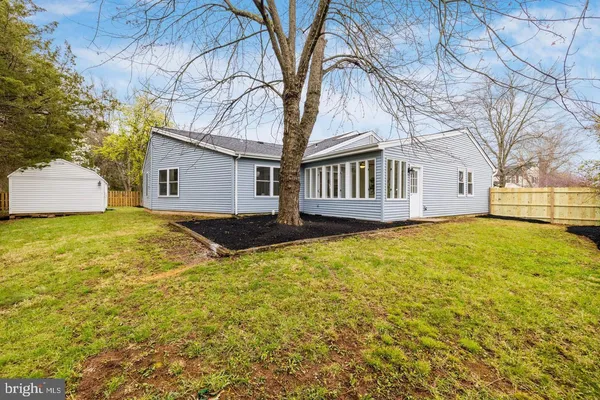 $814,900 | 230 East Juniper Avenue, Sterling, VA 20164
