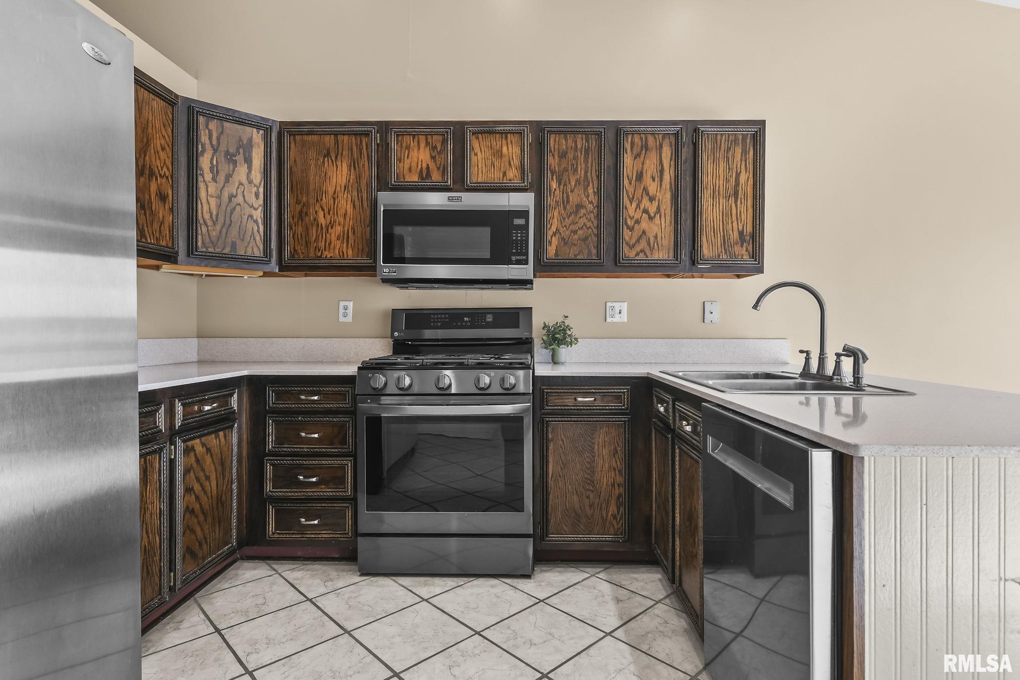 2912 Ocala Lane Springfield, IL 62707 - Photo 9 of 27