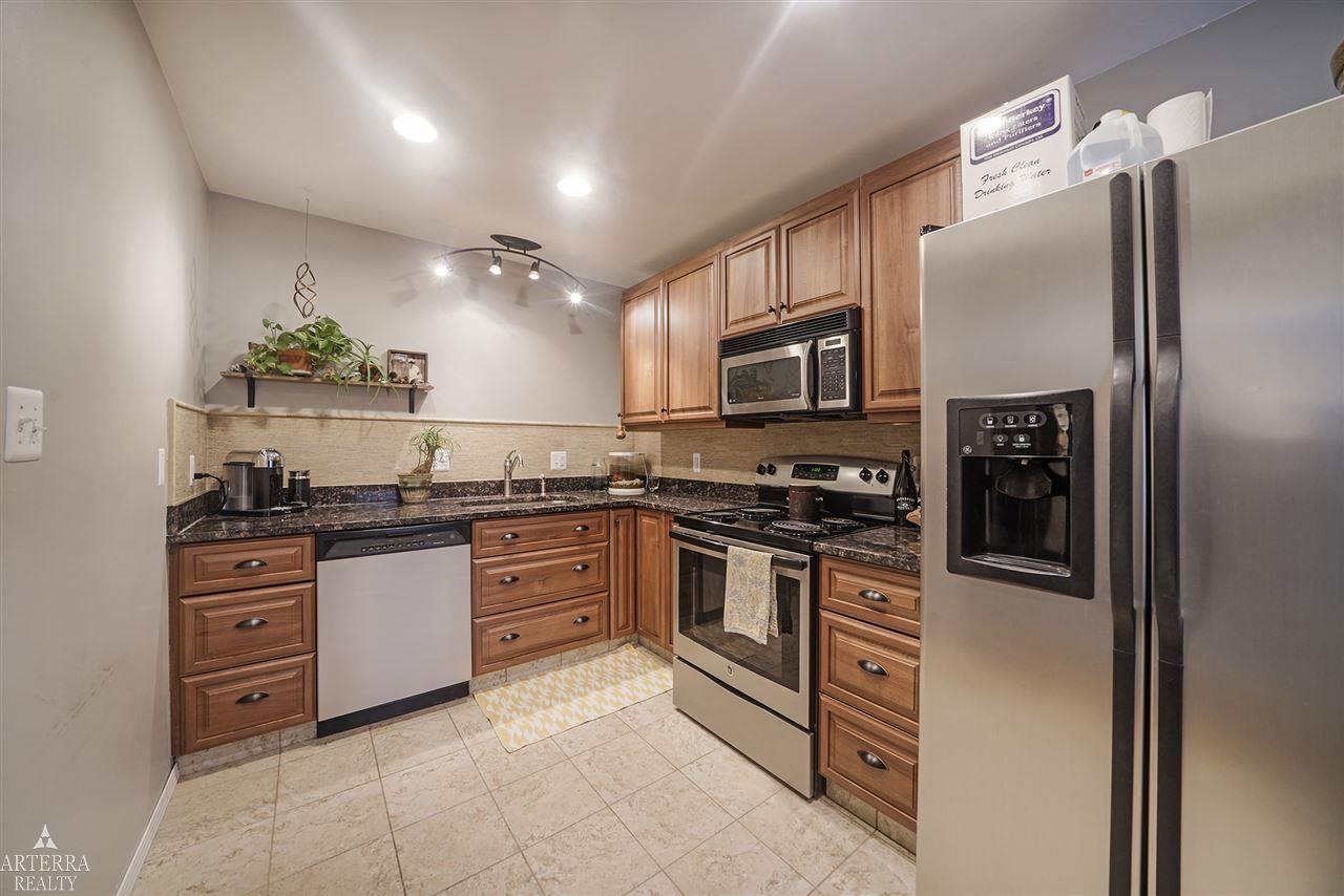 8401 18 18 Mile Road, Unit 13 Sterling Heights, MI 48313 - Photo 8 of 21
