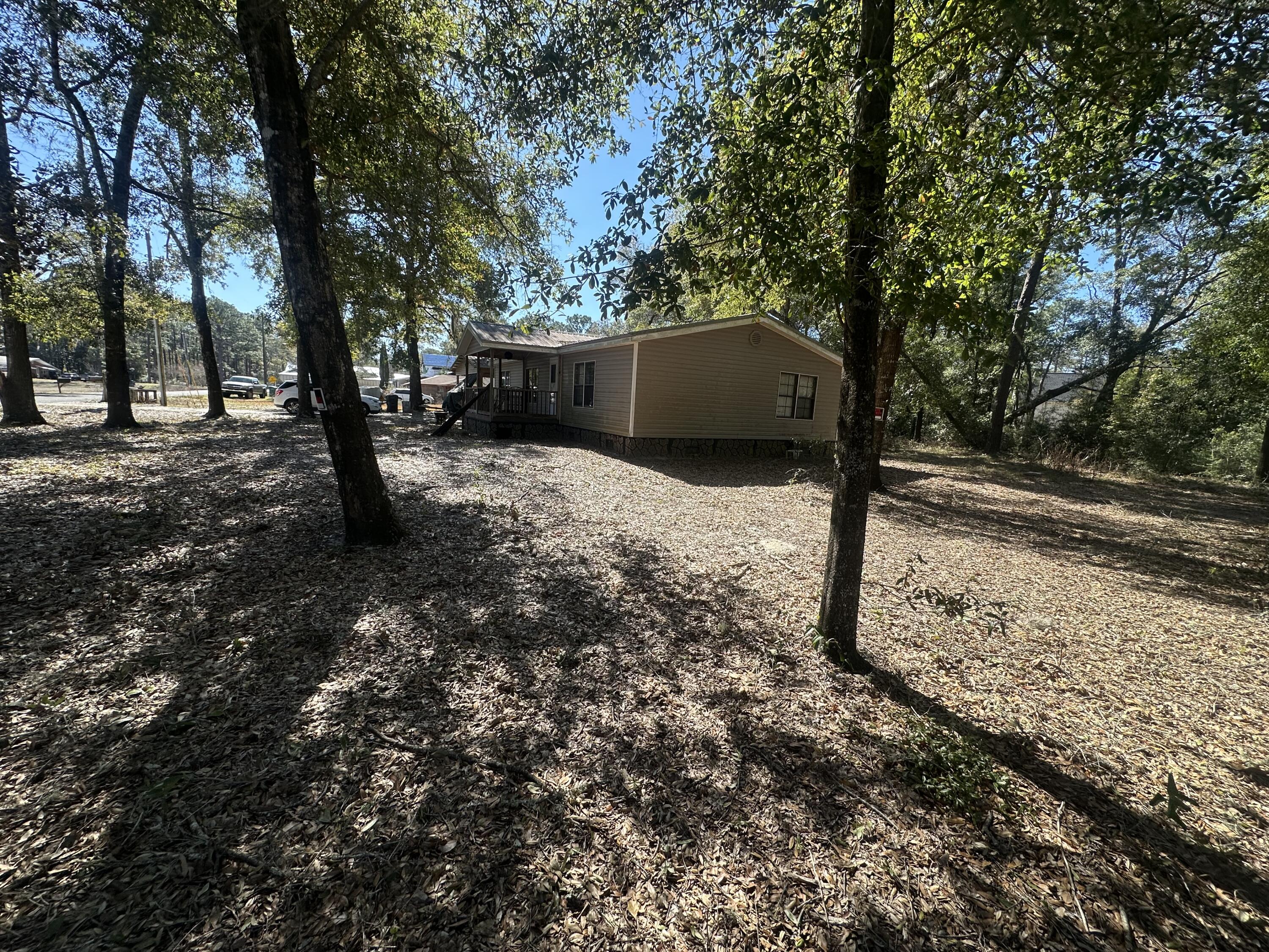 377 Laird Drive Freeport, FL 32439 - Photo 2 of 8 IMG_7747