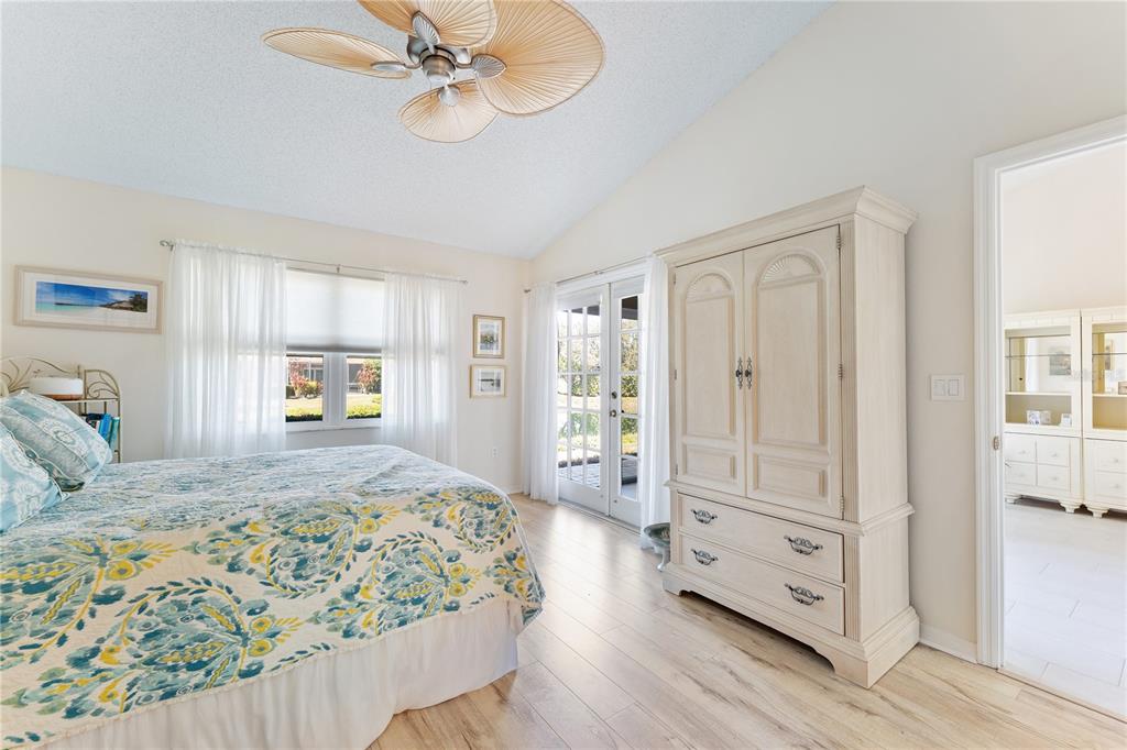 5618 Monte Rosso Road Sarasota, FL 34243 - Photo 18 of 50 Gallery Image 18