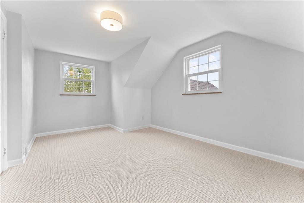 357 Hazel Drive Pittsburgh, PA 15228 - Photo 28 of 39 an empty room with a window