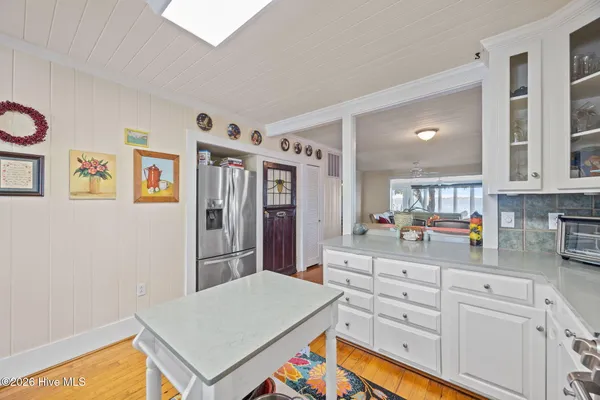$889,900 | 1339 Bayview Road, Bath, NC 27808