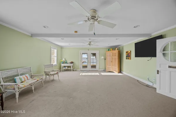 $889,900 | 1339 Bayview Road, Bath, NC 27808