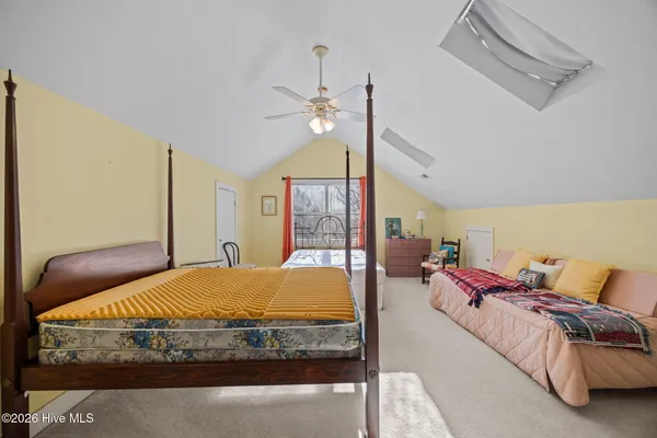$889,900 | 1339 Bayview Road, Bath, NC 27808
