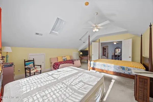 $889,900 | 1339 Bayview Road, Bath, NC 27808