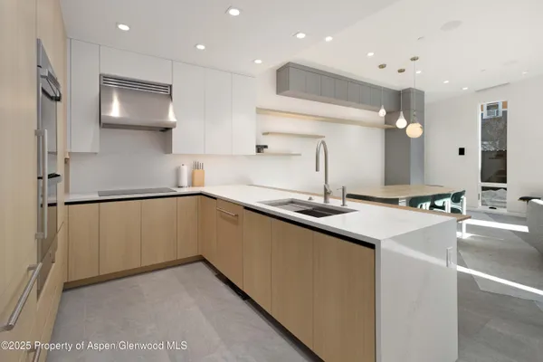 $15,900,000 | 211 West Main Street, Aspen, CO 81611