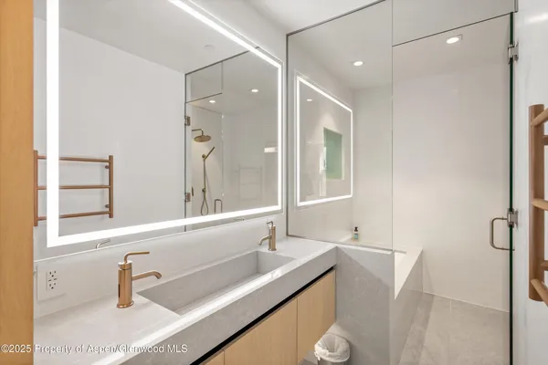 $15,900,000 | 211 West Main Street, Aspen, CO 81611