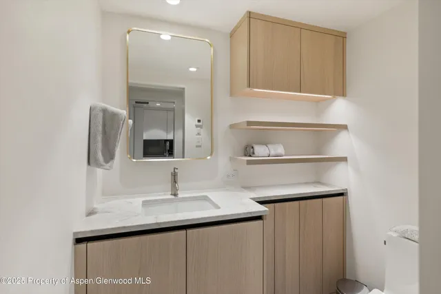 $15,900,000 | 211 West Main Street, Aspen, CO 81611