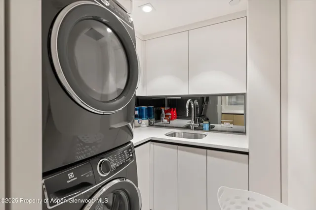 $15,900,000 | 211 West Main Street, Aspen, CO 81611