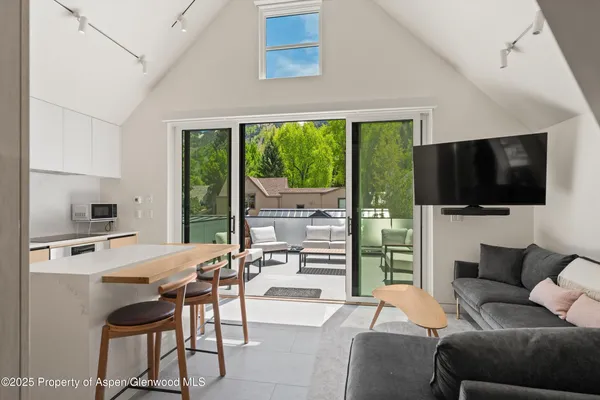 $15,900,000 | 211 West Main Street, Aspen, CO 81611