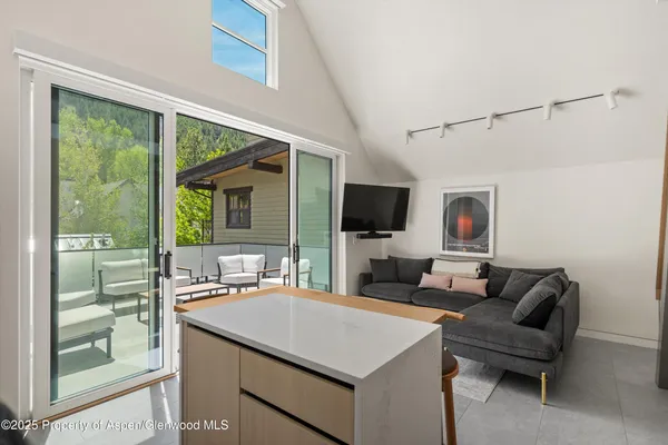 $15,900,000 | 211 West Main Street, Aspen, CO 81611