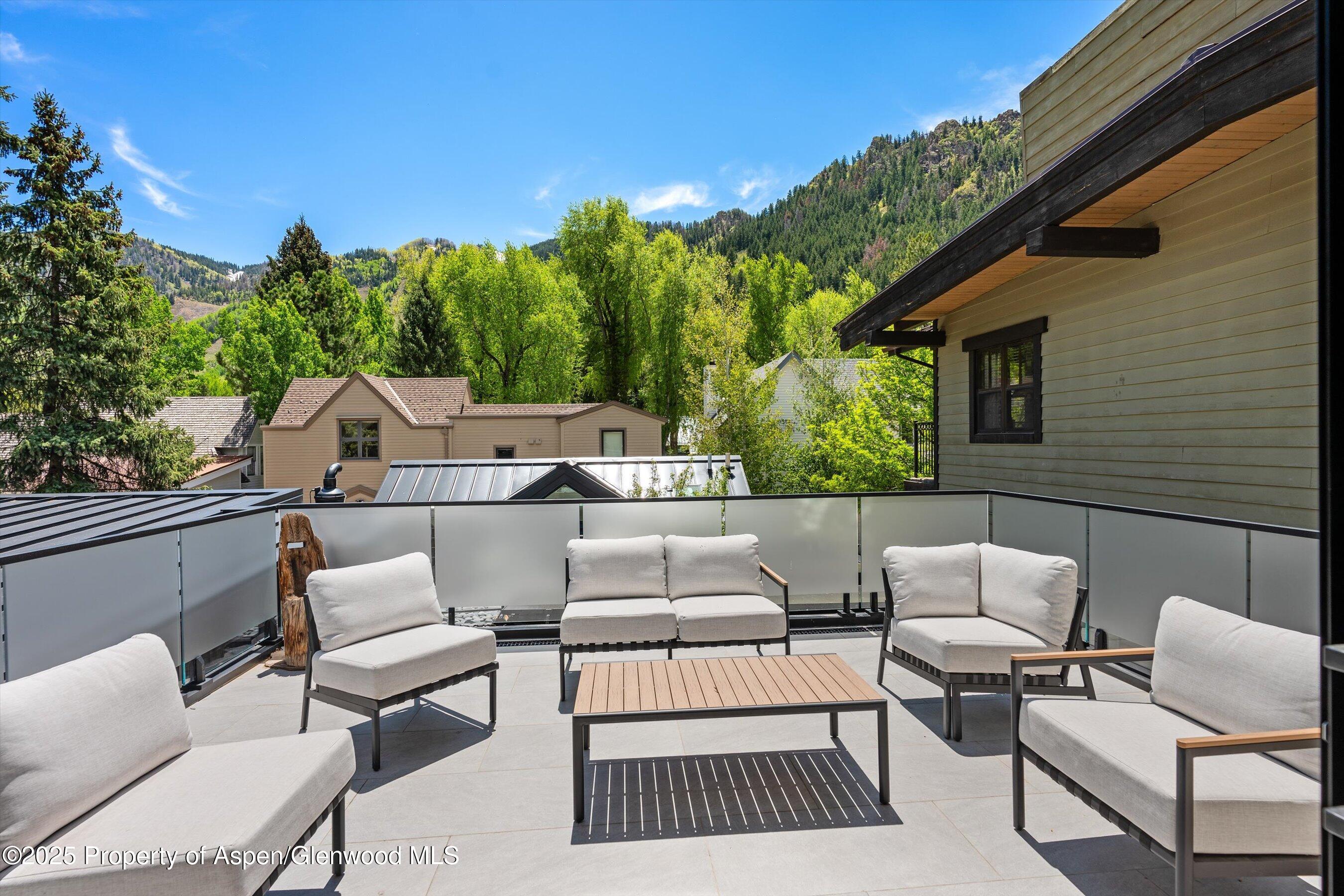 211 West Main Street Aspen, CO 81611 - Photo 43 of 67 23-211WMainSt_25052323