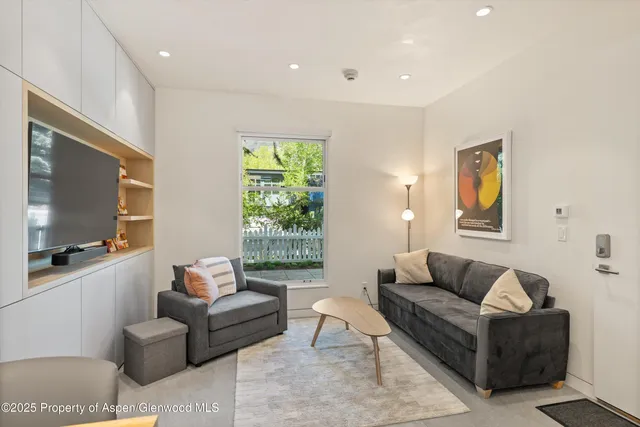 $15,900,000 | 211 West Main Street, Aspen, CO 81611