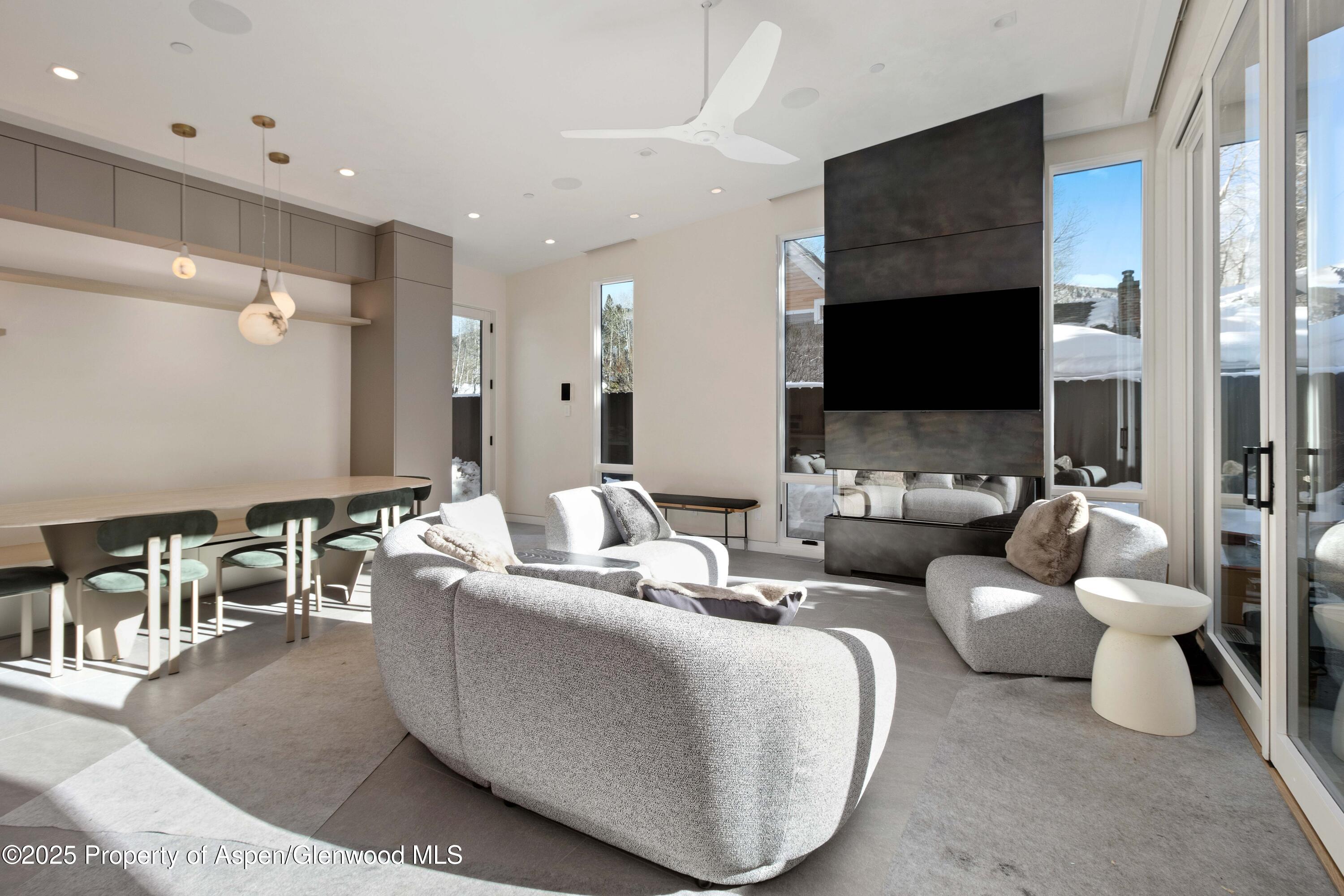 211 West Main Street Aspen, CO 81611 - Photo 5 of 67 13