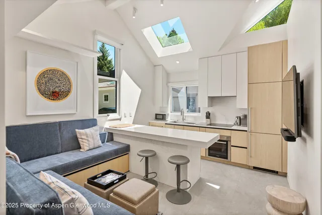 $15,900,000 | 211 West Main Street, Aspen, CO 81611