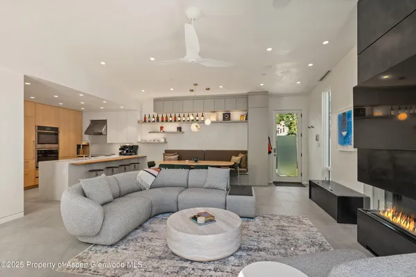 $15,900,000 | 211 West Main Street, Aspen, CO 81611